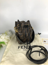 Load image into Gallery viewer, Fendi mon Tresor
