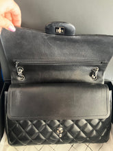 Load image into Gallery viewer, Chanel black lambskin jumbo, silver hdw
