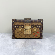 Load image into Gallery viewer, Louis Vuitton petite Malle reverse, gold hdw
