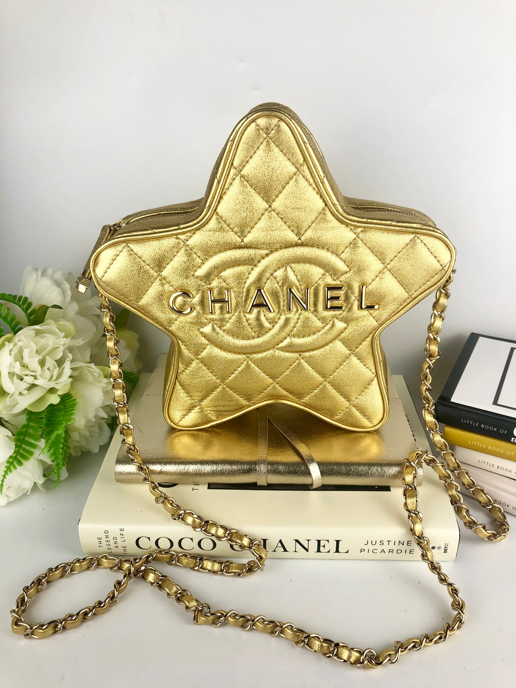 Chanel 24c Walk of Fame star bag metallic gold, gold hdw