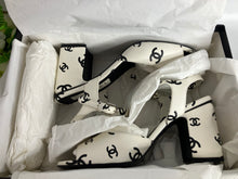 Load image into Gallery viewer, Chanel white and black brand new lambskin heels
