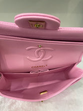 Load image into Gallery viewer, Chanel pink small caviar classic flap, gold hdw.
