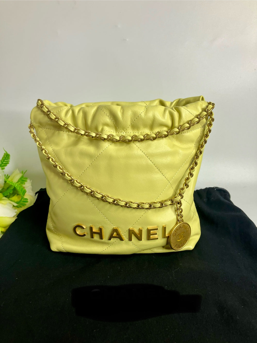Chanel 22 mini yellow, with gold hdw