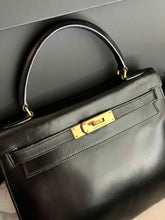 Load image into Gallery viewer, Hermes Vintage black box Kelly 28, gold hdw.
