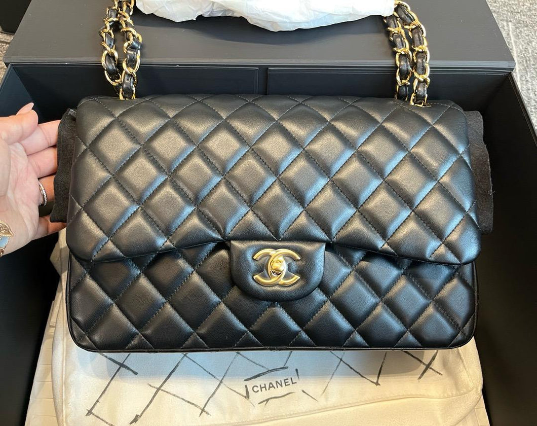 Chanel black lambskin jumbo, gold hdw