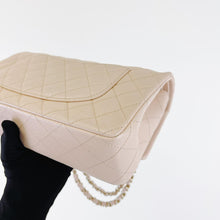 Load image into Gallery viewer, Chanel 22c light beige caviar medium classic flap, light gold hdw
