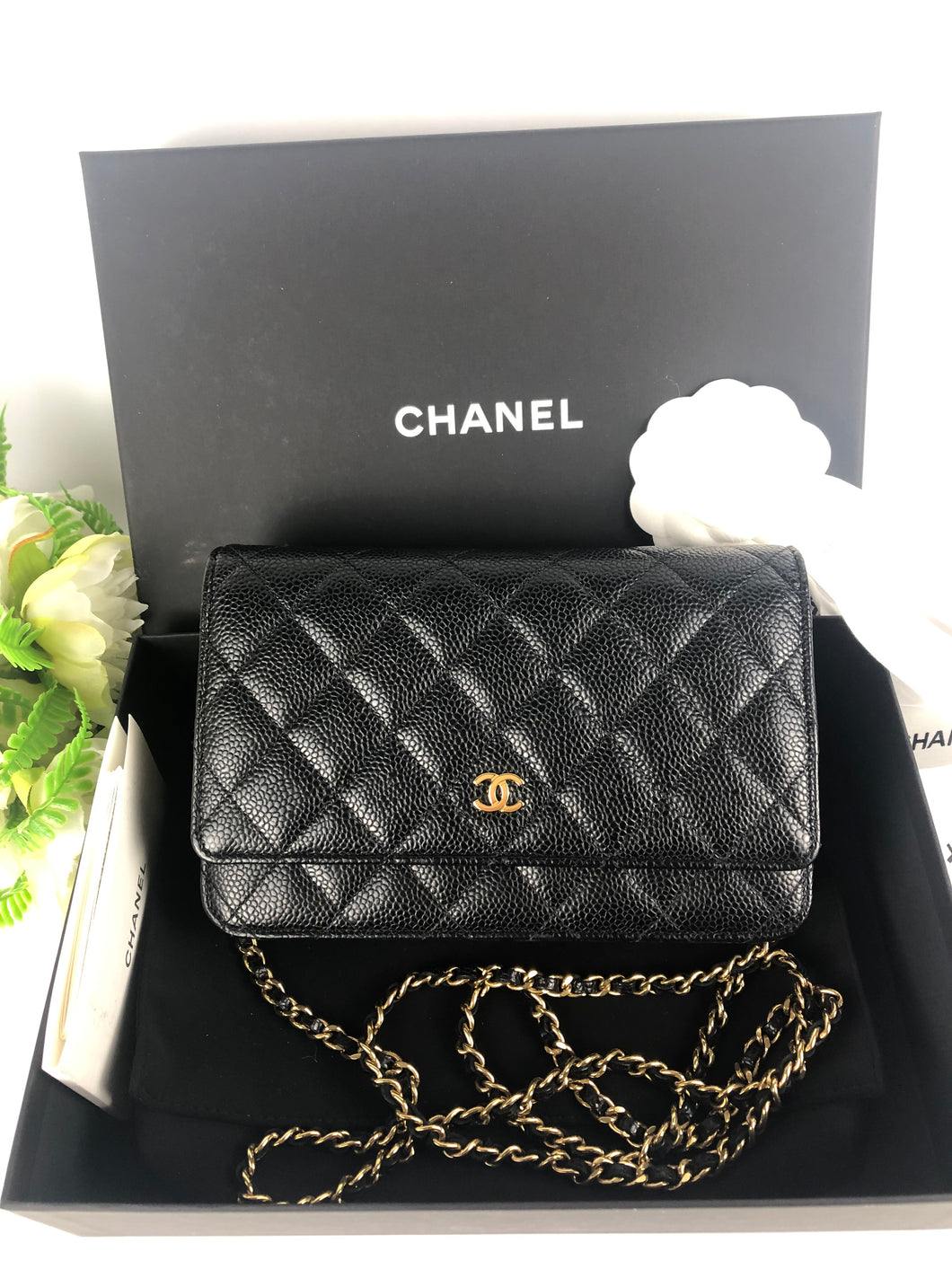 Chanel chip black caviar wallet on chain woc, gold hdw