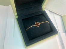 Load image into Gallery viewer, Van Cleef &amp; Arpels sweet Alhambra red carnelian bracelet, 18k rose gold
