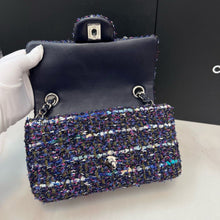 Load image into Gallery viewer, Chanel blue/purple mini tweed, silver hdw
