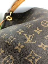 Load image into Gallery viewer, Louis Vuitton monogram artsy
