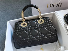 Load image into Gallery viewer, Dior 95.22bag medium black
