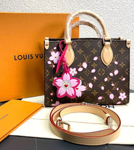 Load image into Gallery viewer, Louis Vuitton onthe go pm x Takashi Murakami
