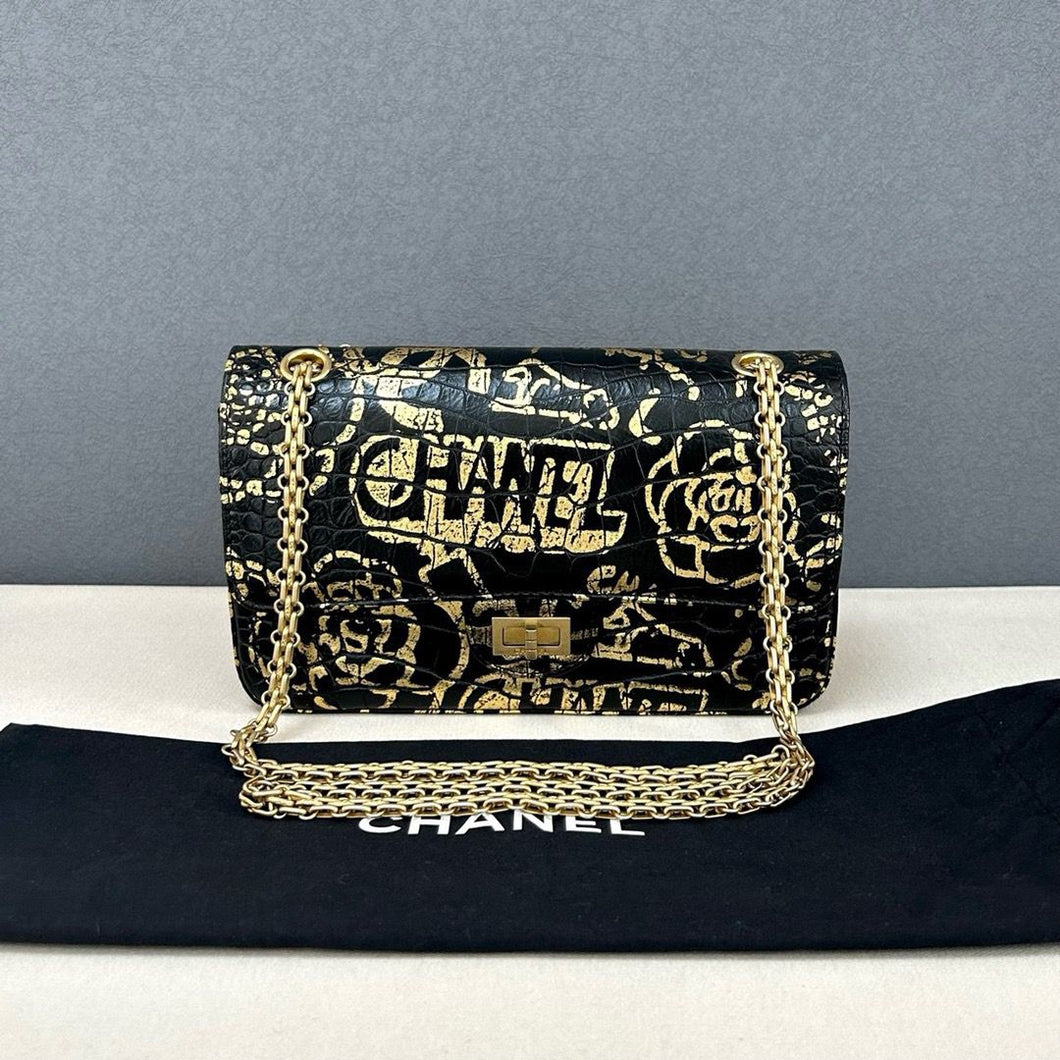 Chanel 19A Egyptian collection reissue 28cm, gold hdw