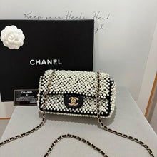 Load image into Gallery viewer, Chanel 19s mini pearl rectangular flap
