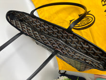 Load image into Gallery viewer, Goyard black Artois PM with zipper
