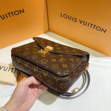 Load image into Gallery viewer, Louis Vuitton Pochette Metis monogram
