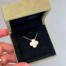 Load image into Gallery viewer, Van Cleef &amp; Arpels (VCA) white mother of pearl pendant, 18k gold
