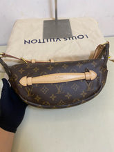 Load image into Gallery viewer, Louis Vuitton classic monogram bum bag
