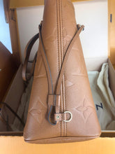Load image into Gallery viewer, Louis Vuitton cognac neverfull MM

