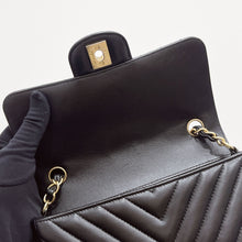 Load image into Gallery viewer, Chanel black mini calfskin chevron, with gold hdw
