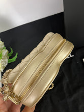 Load image into Gallery viewer, Chanel 22s Gold large heart bag, with gold hdw
