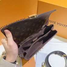 Load image into Gallery viewer, Louis Vuitton Pochette Metis monogram
