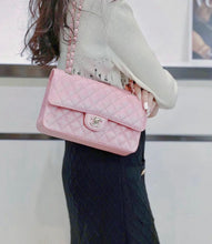 Load image into Gallery viewer, Chanel pink pearl iridescent medium caviar, gold hdw
