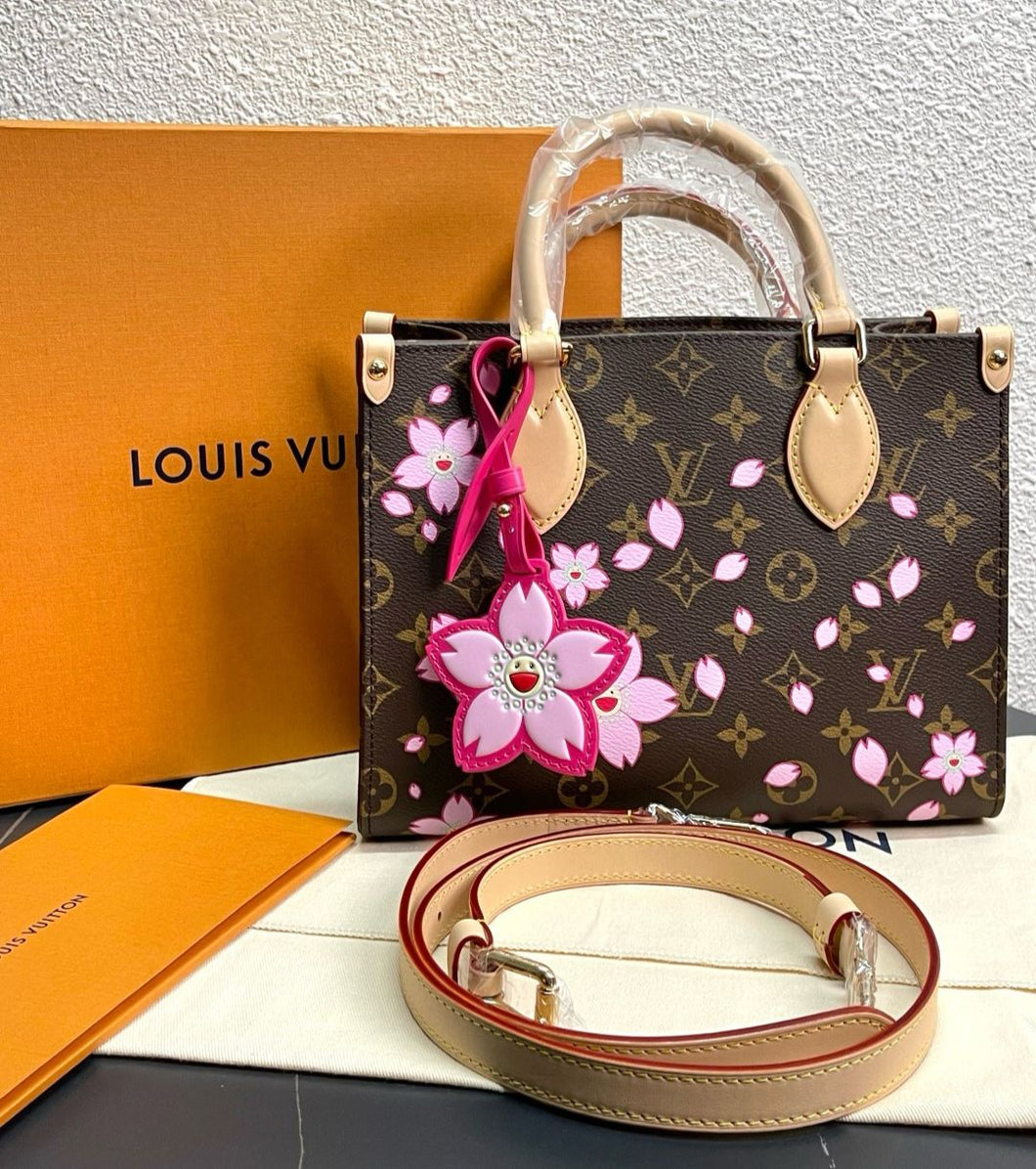 Louis Vuitton onthe go pm x Takashi Murakami