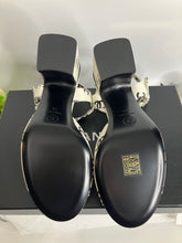 Load image into Gallery viewer, Chanel white and black brand new lambskin heels
