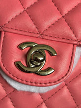 Load image into Gallery viewer, Chanel 22s pink lambskin heart bag, gold hdw
