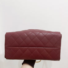 Load image into Gallery viewer, 25A Chanel 25 small in burgundy caviar, aged gold hdw
