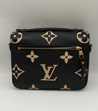 Load image into Gallery viewer, Louis Vuitton rare black / beige bicolour monogram emptiente Pochette Metis
