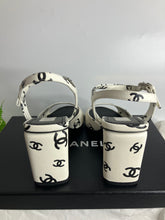 Load image into Gallery viewer, Chanel white and black brand new lambskin heels
