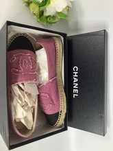 Load image into Gallery viewer, Chanel Pink linen espadrilies, size 42
