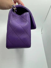 Load image into Gallery viewer, Chanel mini top handle, purple
