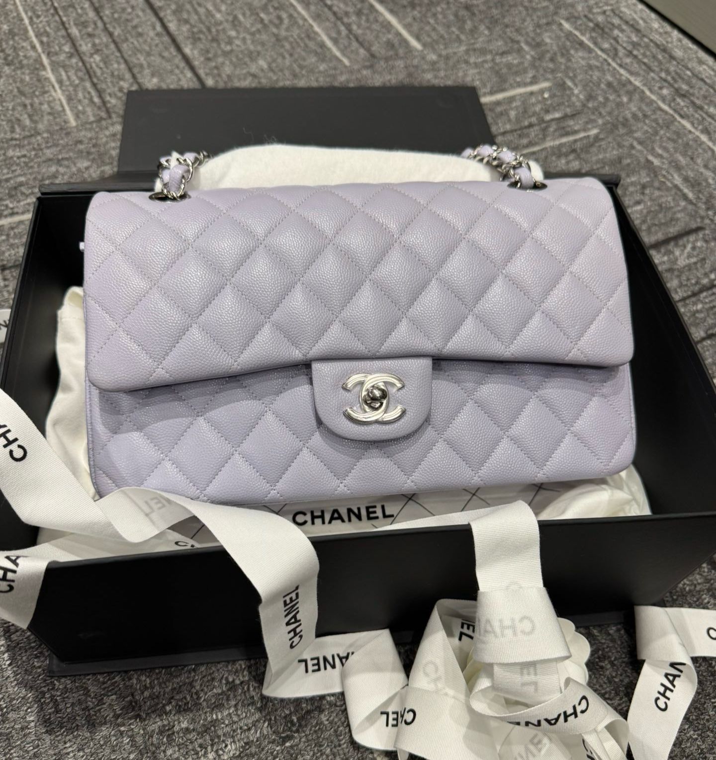 Chanel 21k lilac medium caviar, silver hdw – Toronto Lux Market