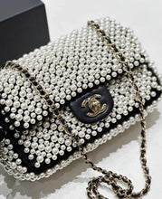 Load image into Gallery viewer, Chanel 19s mini pearl rectangular flap
