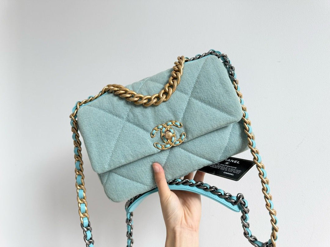 Chanel 19 small light blue denim, mixed gold hdw