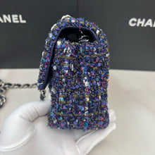 Load image into Gallery viewer, Chanel blue/purple mini tweed, silver hdw
