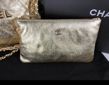 Load image into Gallery viewer, Chanel 22 in gold calfskin, gold hdw
