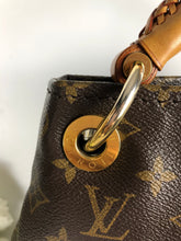 Load image into Gallery viewer, Louis Vuitton monogram artsy
