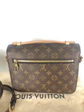 Load image into Gallery viewer, Louis Vuitton Pochette Metis in monogram
