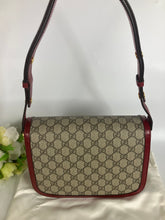 Load image into Gallery viewer, Gucci leather horsebit 1955 Crossbody/shoulder bag in burgundy

