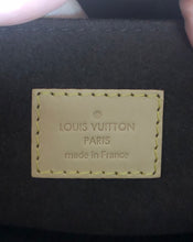 Load image into Gallery viewer, Louis Vuitton Pochette Metis in monogram
