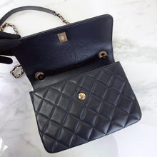 Load image into Gallery viewer, Chanel black trendy in small lambskin, Rose gold hardware
