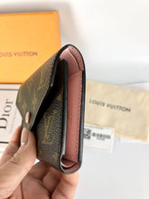 Load image into Gallery viewer, Louis Vuitton monogram / pink victorine wallet
