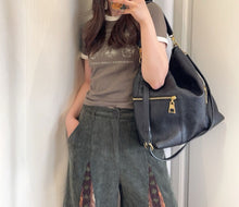 Load image into Gallery viewer, Louis Vuitton melie hobo black
