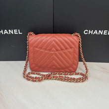 Load image into Gallery viewer, Chanel mini square pink chevron, gold hdw
