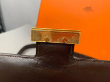 Load image into Gallery viewer, Hermes Vintage Constance 23, brown crocodile
