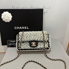 Load image into Gallery viewer, Chanel 19s mini pearl rectangular flap
